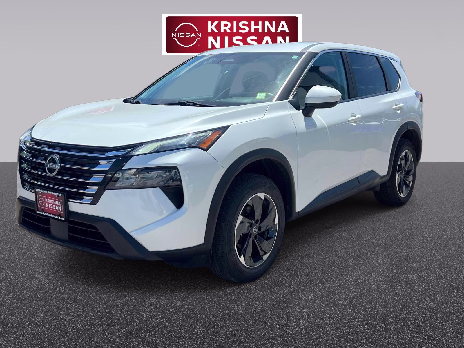 2024 White/off-white Nissan Rogue SV AWD SUV