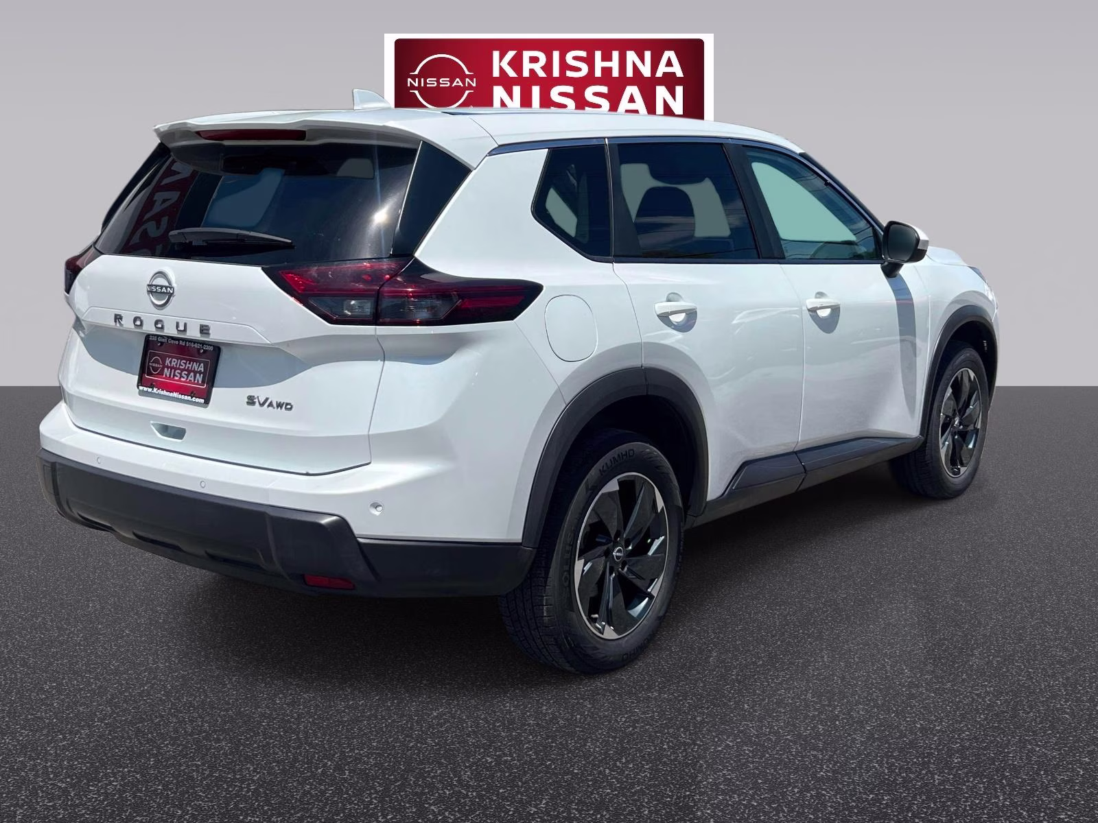 2024 White/off-white Nissan Rogue SV AWD SUV