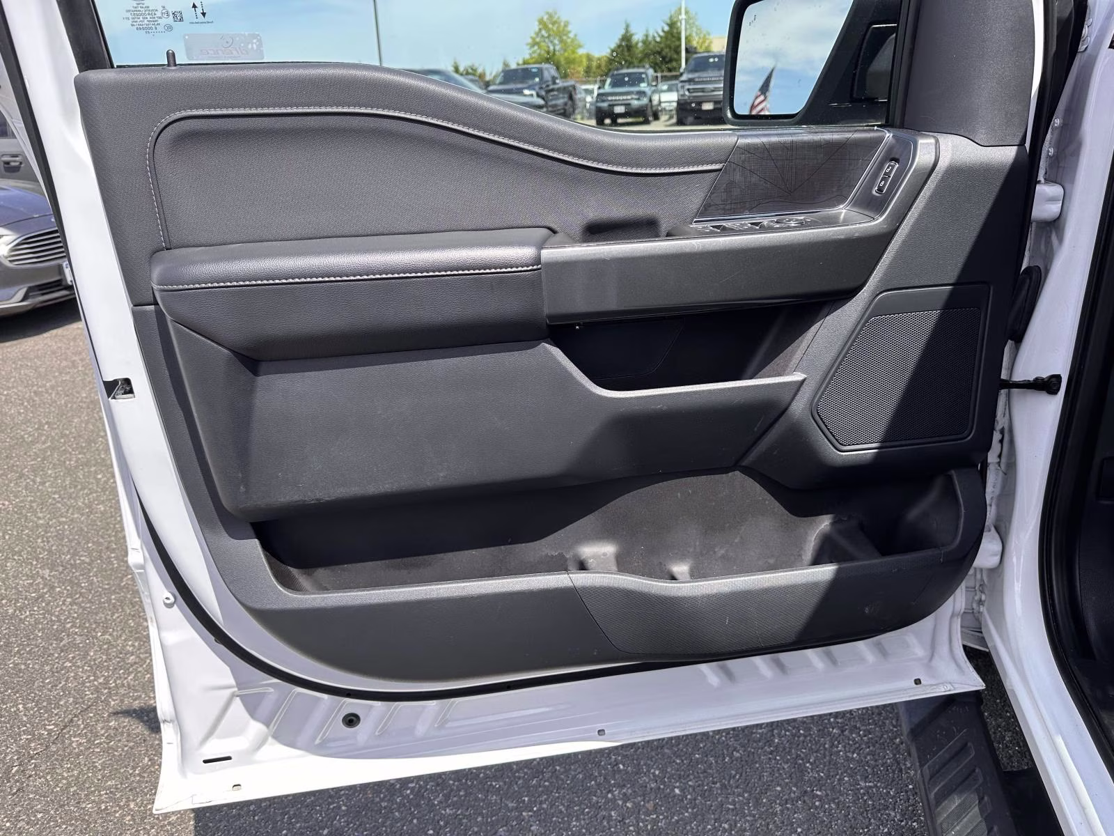 2023 Oxford White Ford F-150 XLT 2WD SuperCrew 5.5' Box RWD Truck