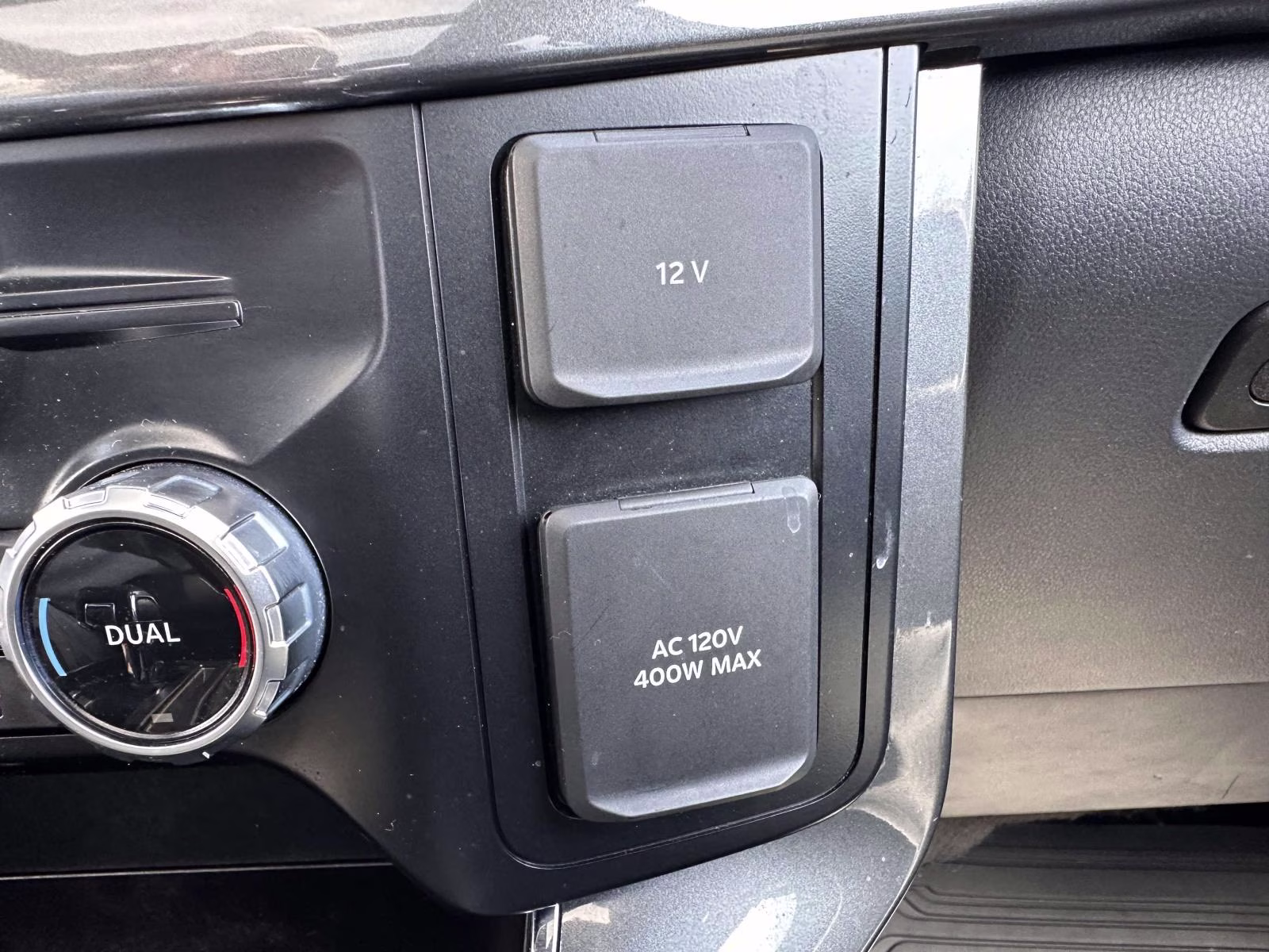 2023 Oxford White Ford F-150 XLT 2WD SuperCrew 5.5' Box RWD Truck
