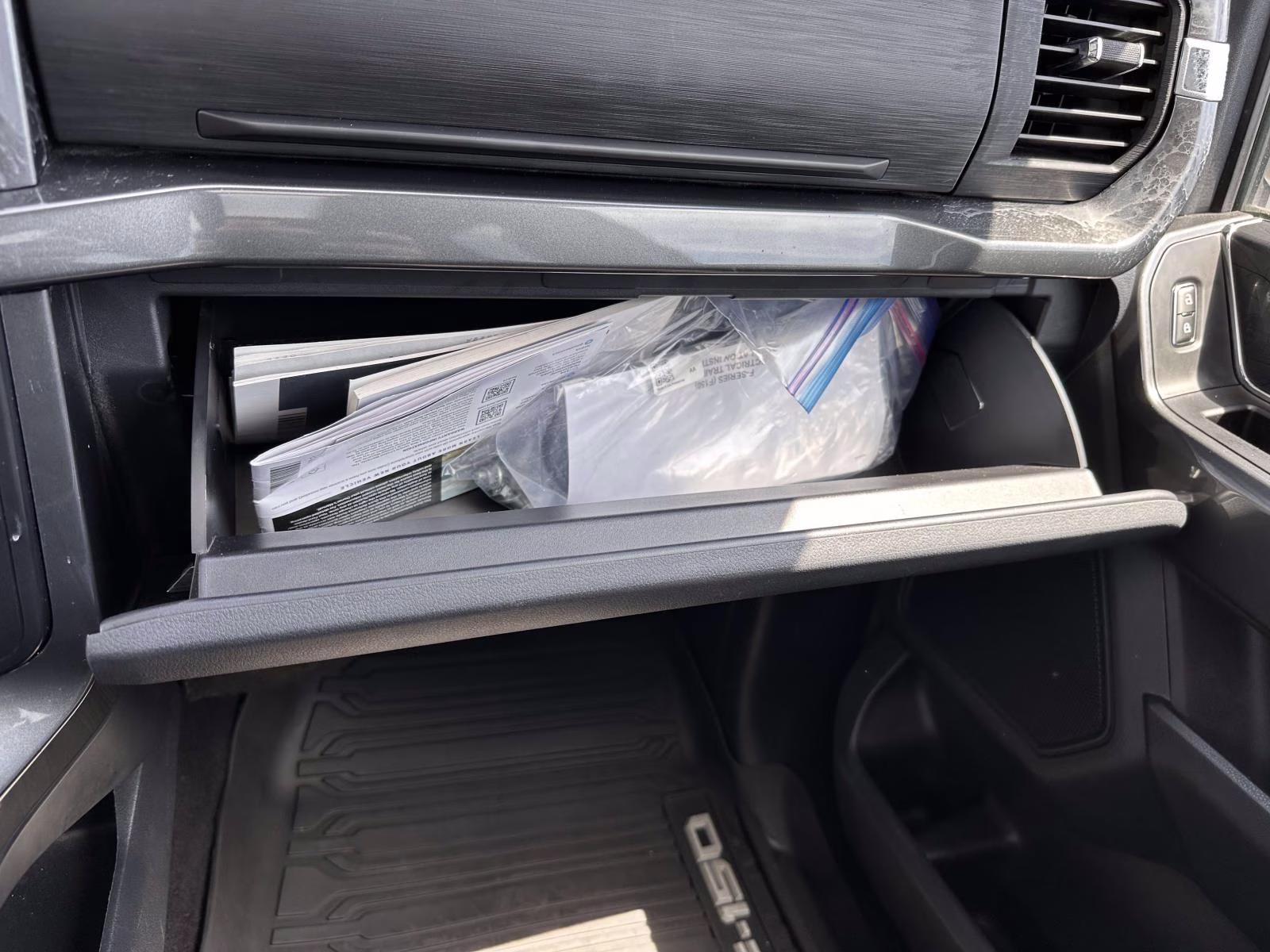 2023 Oxford White Ford F-150 XLT 2WD SuperCrew 5.5' Box RWD Truck