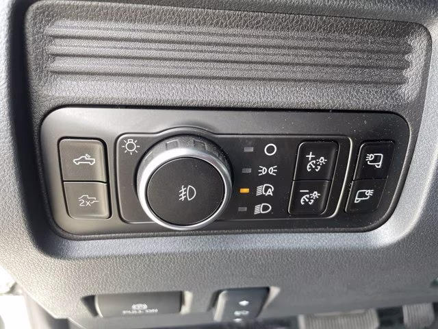 2026 Avalanche Ford Super Duty F-250 SRW Torque 1200 4X4 Truck