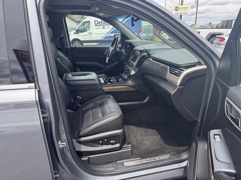 2019 Smokey Quartz Metallic GMC Yukon Denali 4X4 SUV