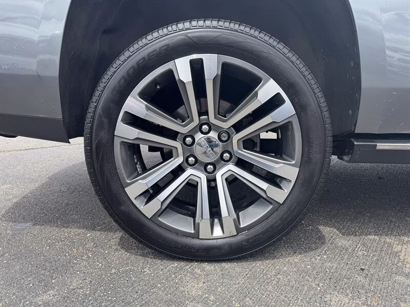 2019 Smokey Quartz Metallic GMC Yukon Denali 4X4 SUV