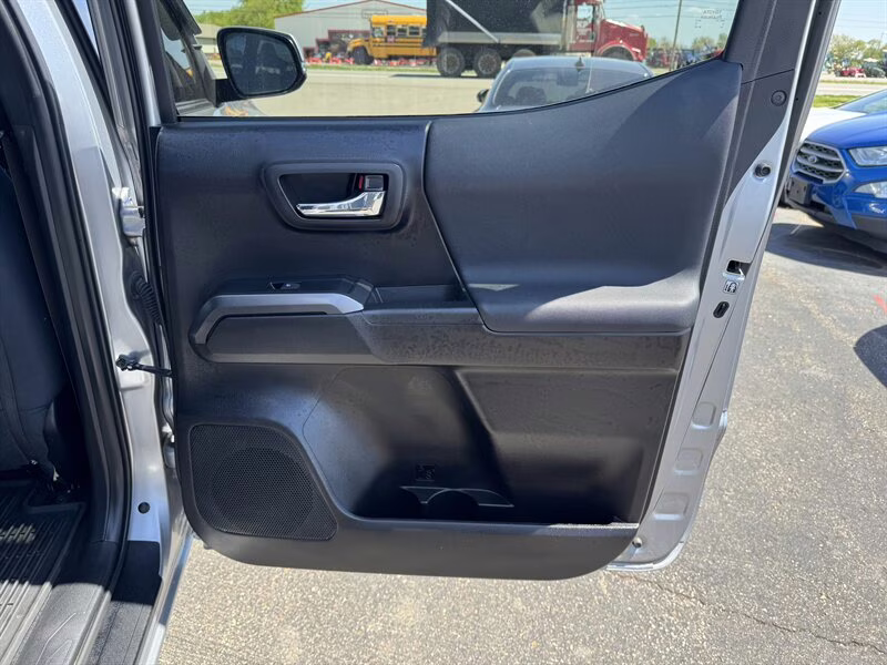 2020 Silver Sky Metallic Toyota Tacoma TRD Sport 4X4 Truck