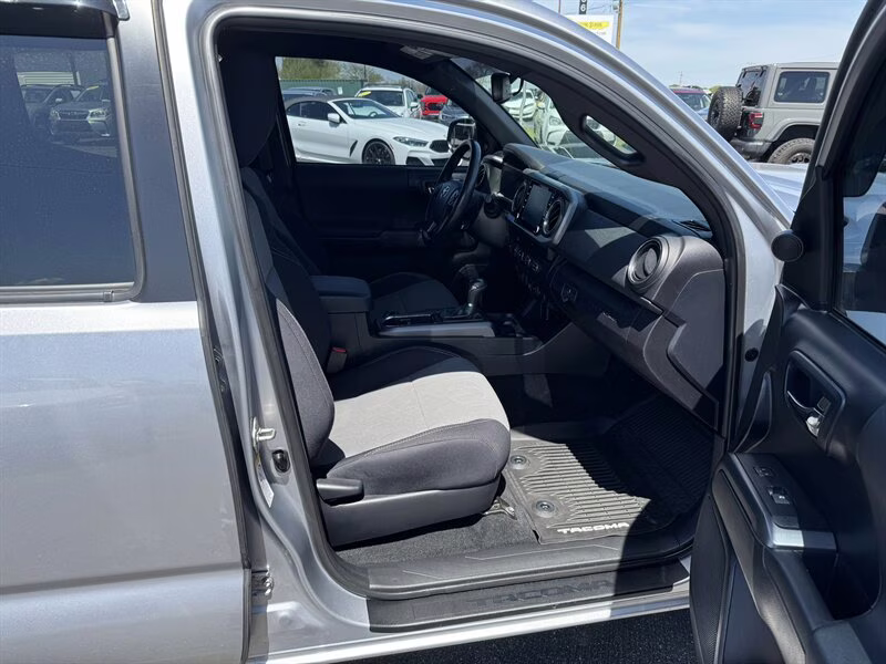 2020 Silver Sky Metallic Toyota Tacoma TRD Sport 4X4 Truck