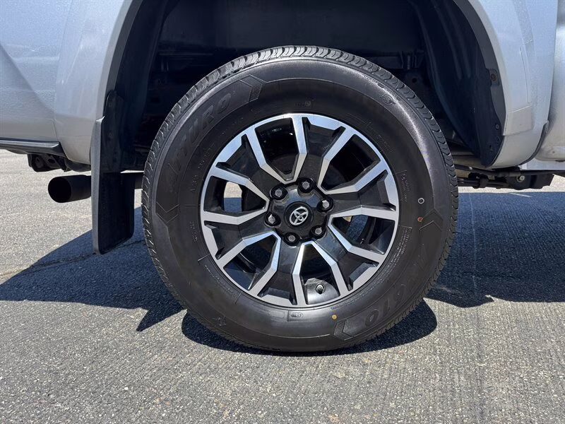 2020 Silver Sky Metallic Toyota Tacoma TRD Sport 4X4 Truck