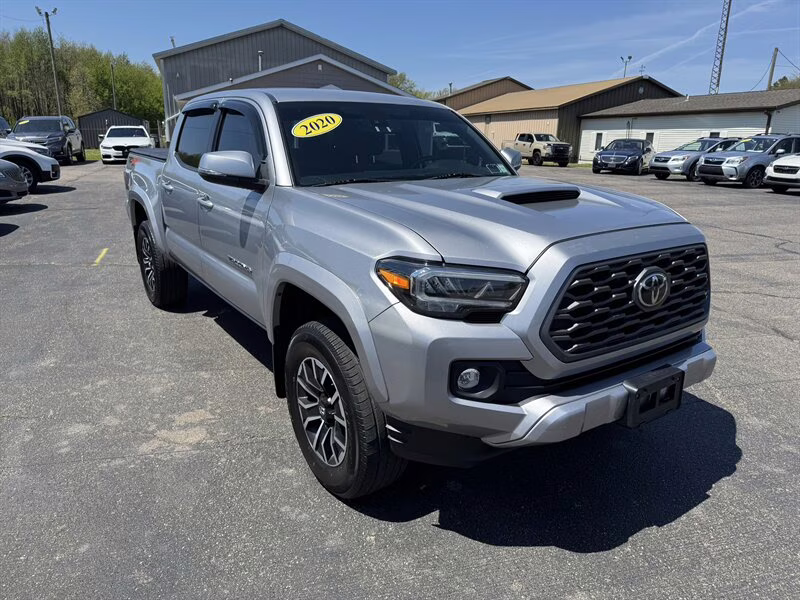 2020 Silver Sky Metallic Toyota Tacoma TRD Sport 4X4 Truck