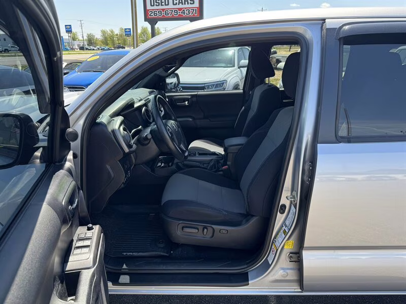 2020 Silver Sky Metallic Toyota Tacoma TRD Sport 4X4 Truck