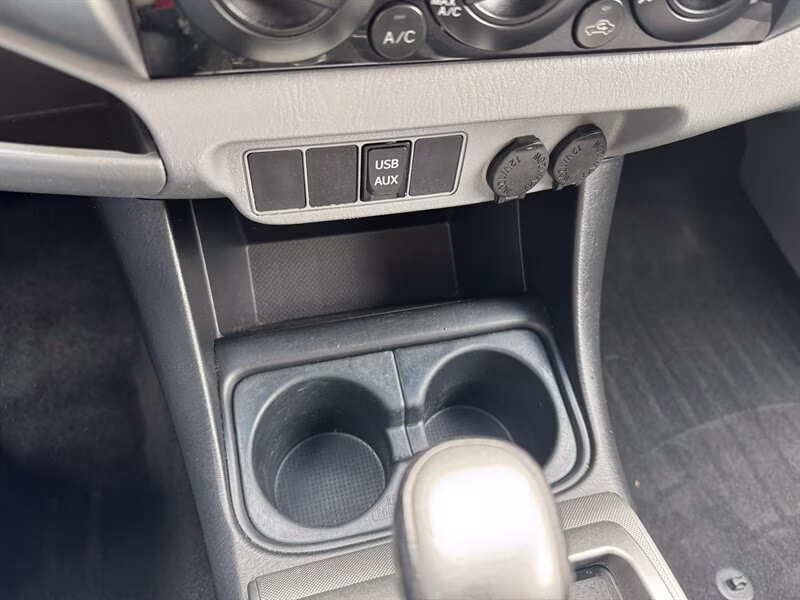 2014 Magnetic Gray Metallic Toyota Tacoma V6 4X4 Truck