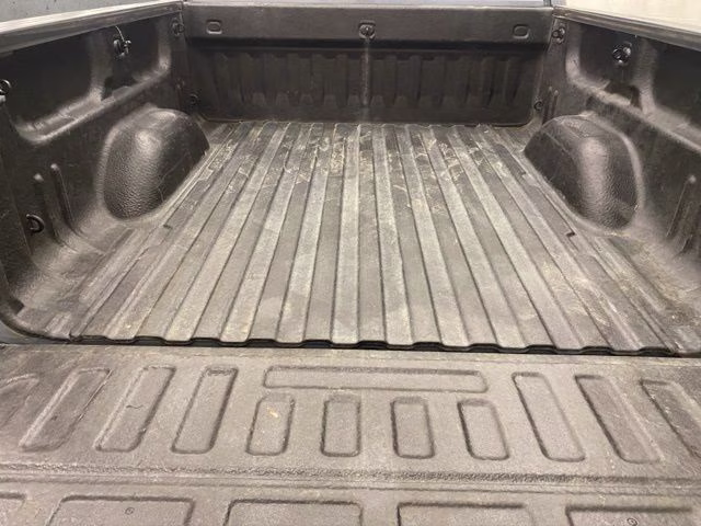 2015 Light Steel Gray Metallic GMC Sierra 1500 SLT 4X4 Truck