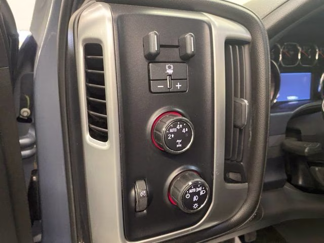 2015 Light Steel Gray Metallic GMC Sierra 1500 SLT 4X4 Truck