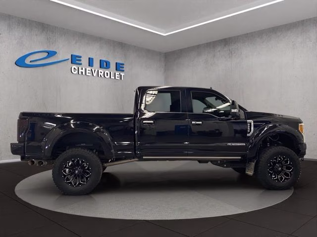 2019 Black Metallic Ford Super Duty F-250 SRW Limited 4X4 Truck