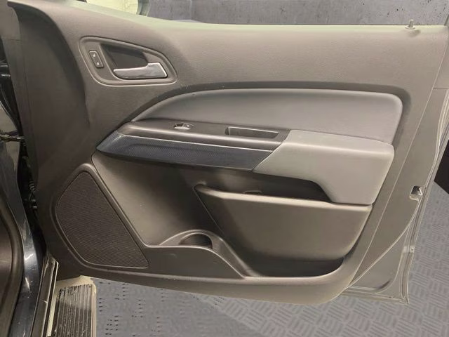 2019 Shadow Gray Metallic Chevrolet Colorado Z71 4X4 Truck