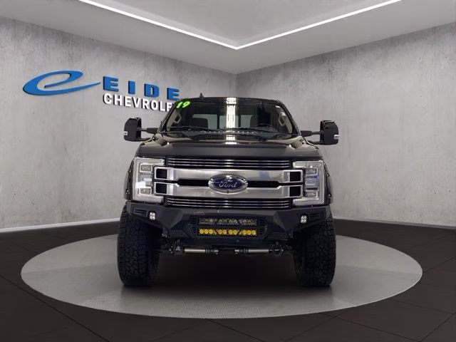 2019 Black Metallic Ford Super Duty F-250 SRW Limited 4X4 Truck