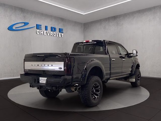 2019 Black Metallic Ford Super Duty F-250 SRW Limited 4X4 Truck