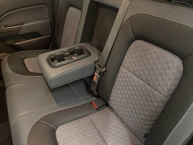 2019 Shadow Gray Metallic Chevrolet Colorado Z71 4X4 Truck