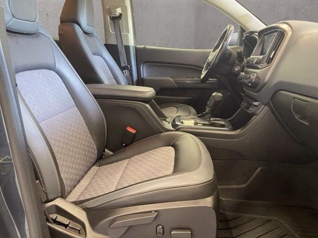 2019 Shadow Gray Metallic Chevrolet Colorado Z71 4X4 Truck