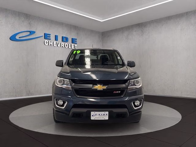 2019 Shadow Gray Metallic Chevrolet Colorado Z71 4X4 Truck