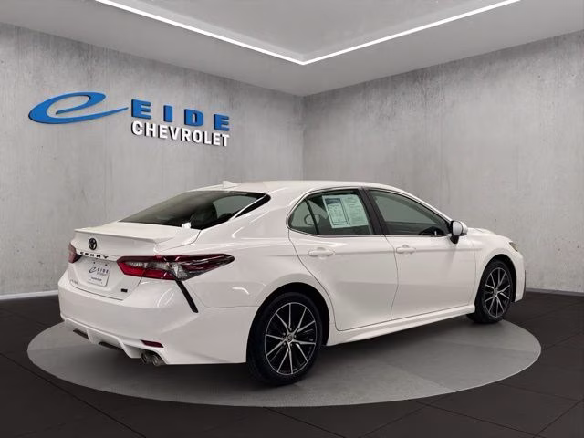 2023 Ice Toyota Camry SE FWD Sedan