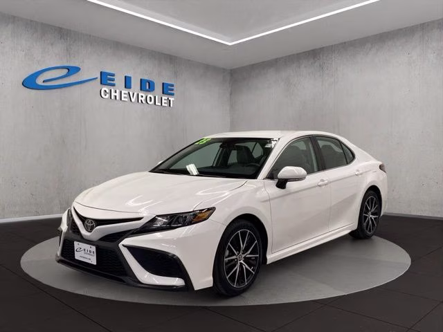 2023 Ice Toyota Camry SE FWD Sedan