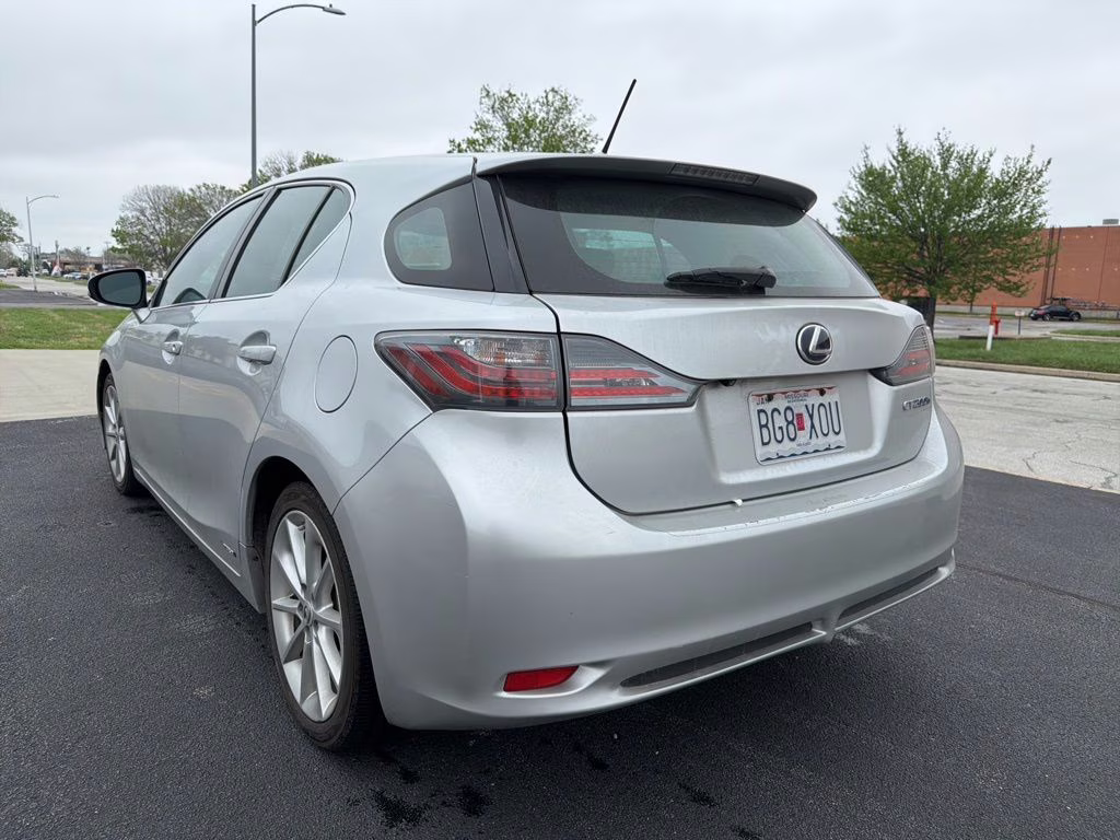 2013 Silver Lexus CT 200h FWD Hatchback