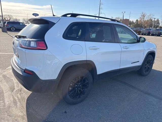 2023 Bright White Clearcoat Jeep Cherokee Altitude 4X4 SUV