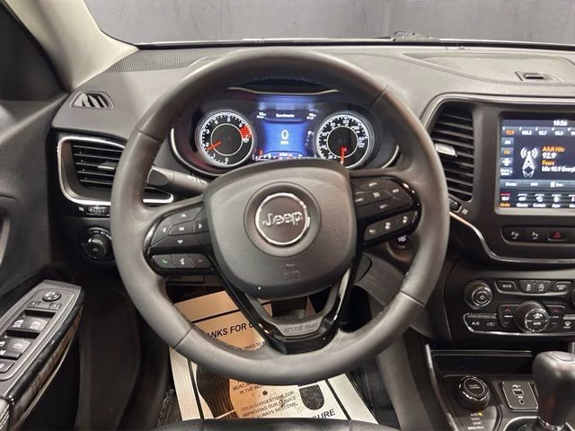 2023 Bright White Clearcoat Jeep Cherokee Altitude 4X4 SUV