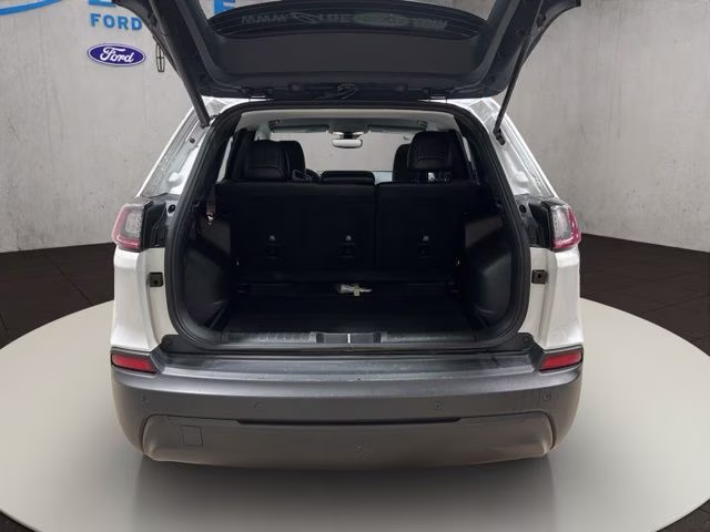 2023 Bright White Clearcoat Jeep Cherokee Altitude 4X4 SUV