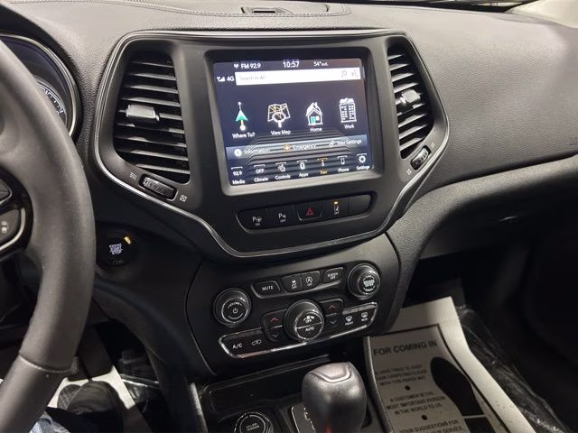 2023 Bright White Clearcoat Jeep Cherokee Altitude 4X4 SUV