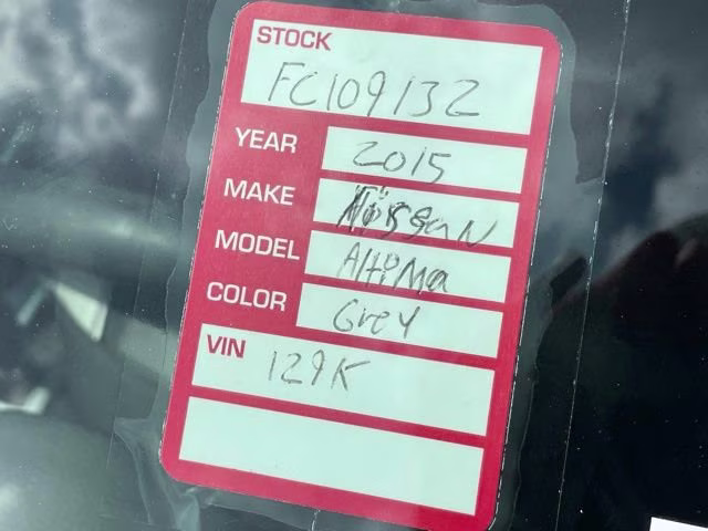 2015 Gun Metallic Nissan Altima 2.5 SV FWD Sedan