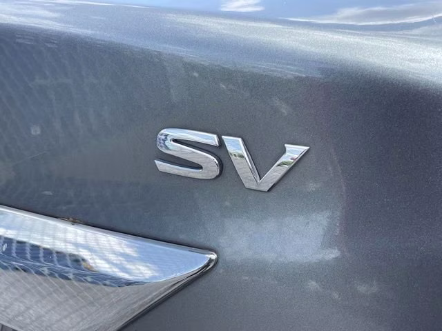 2015 Gun Metallic Nissan Altima 2.5 SV FWD Sedan