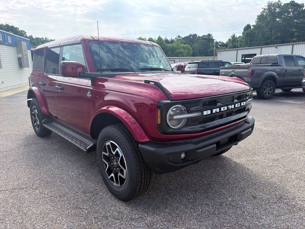 2026 Ruby Red Metallic Tinted Clearcoat Ford Bronco Outer Banks 4X4 SUV