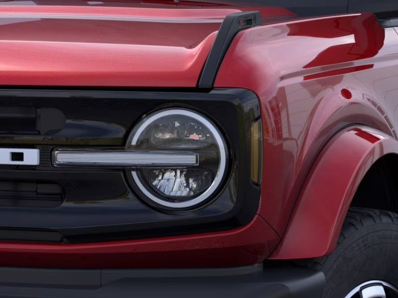 2026 Ruby Red Metallic Tinted Clearcoat Ford Bronco Outer Banks 4X4 SUV