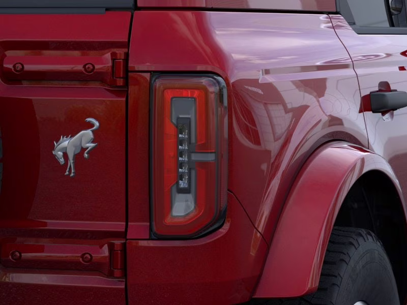 2026 Ruby Red Metallic Tinted Clearcoat Ford Bronco Outer Banks 4X4 SUV