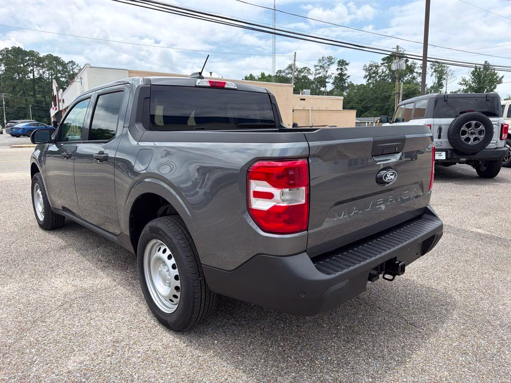 2026 Carbonized Gray Metallic Ford Maverick XL FWD Truck