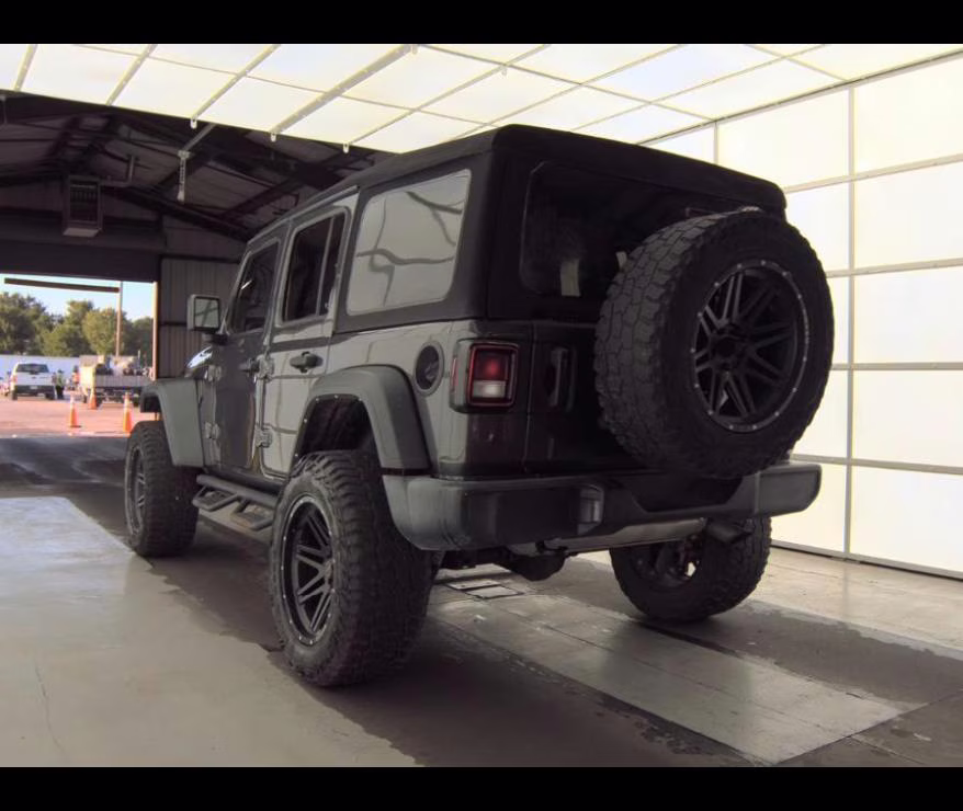 2022 Granite Crystal Metallic Clearcoat Jeep Wrangler Unlimited Sport S 4X4 SUV