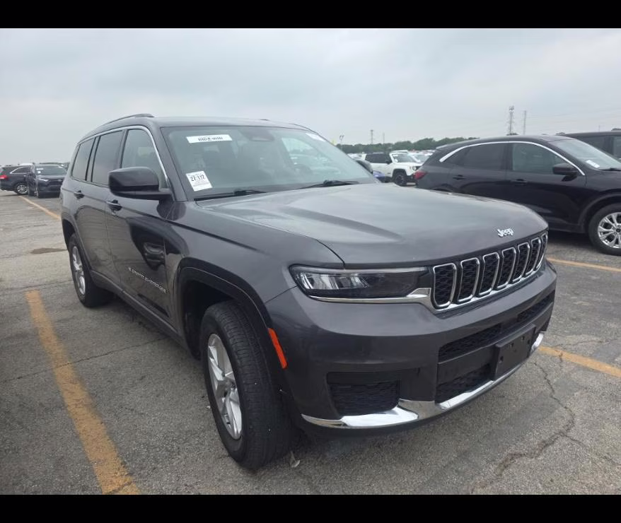 2023 Baltic Gray Metallic Clearcoat Jeep Grand Cherokee L Laredo RWD SUV