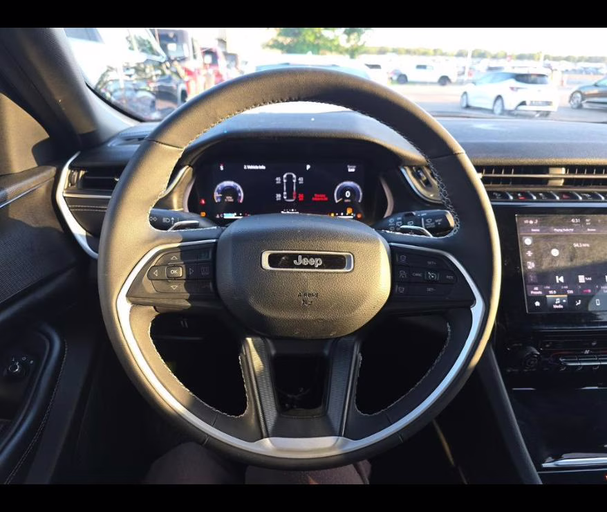 2023 Diamond Black Crystal Pearlcoat Jeep Grand Cherokee L Altitude 4X4 SUV