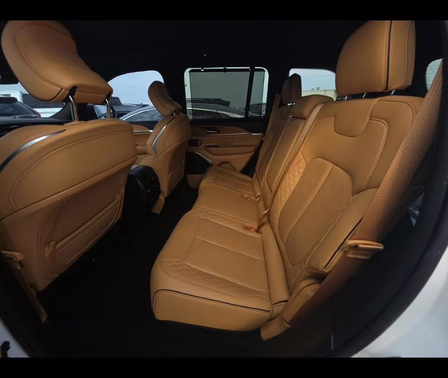 2022 Bright White Clearcoat Jeep Grand Cherokee 4xe Summit Reserve 4X4 SUV