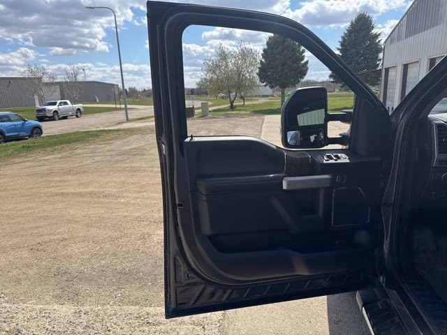 2019 Magnetic Ford F-150 Lariat 4X4 Truck