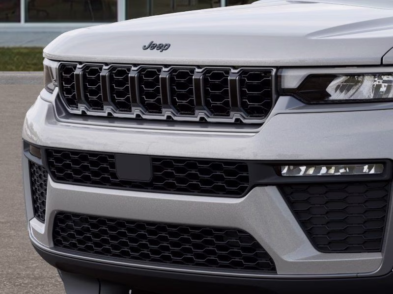 2026 Silver Zynith Jeep Grand Cherokee L Limited 4X4 SUV