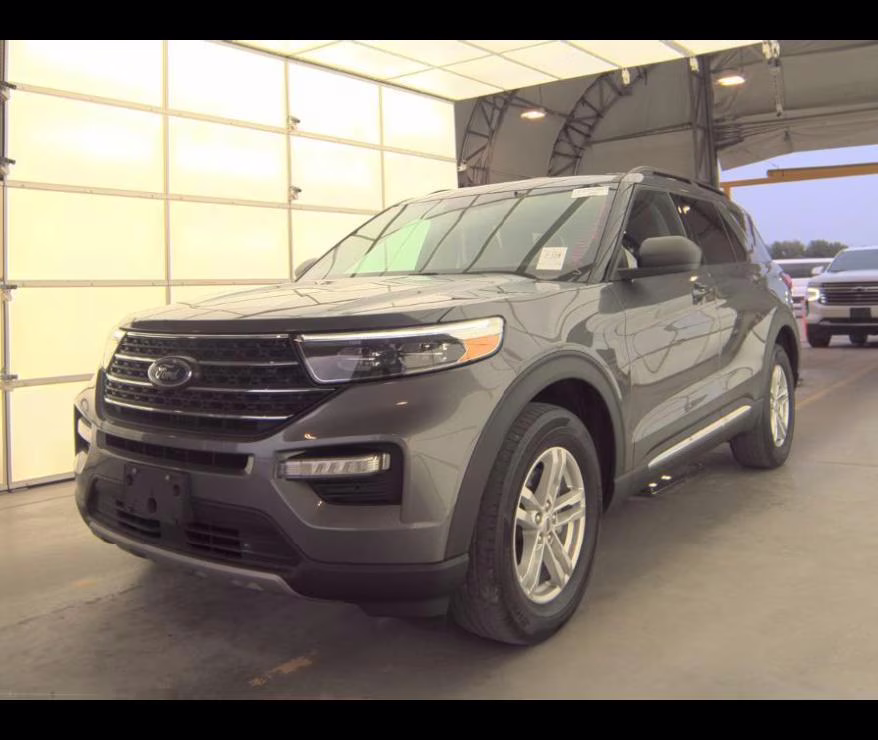 2022 Carbonized Gray Metallic Ford Explorer XLT 4X4 SUV