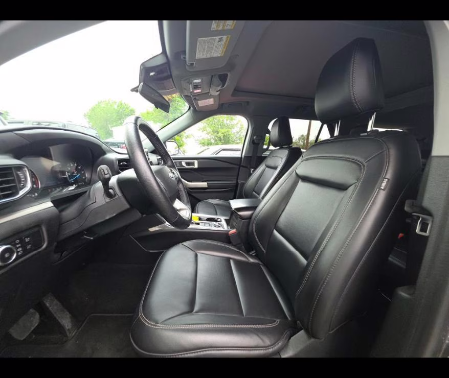 2022 Carbonized Gray Metallic Ford Explorer XLT 4X4 SUV