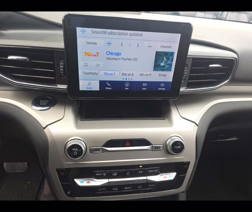 2022 Carbonized Gray Metallic Ford Explorer XLT 4X4 SUV