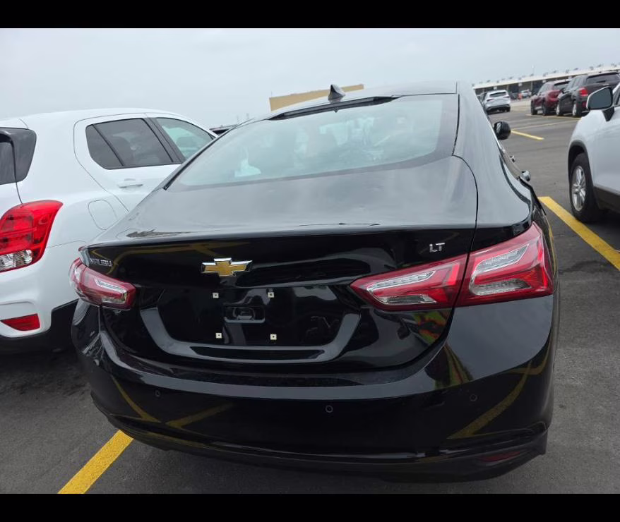 2022 Mosaic Black Metallic Chevrolet Malibu LT FWD Sedan