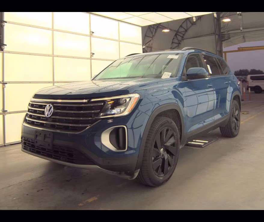 2025 Mountain Lake Blue Metallic Volkswagen Atlas 2.0T SE w/Technology FWD SUV
