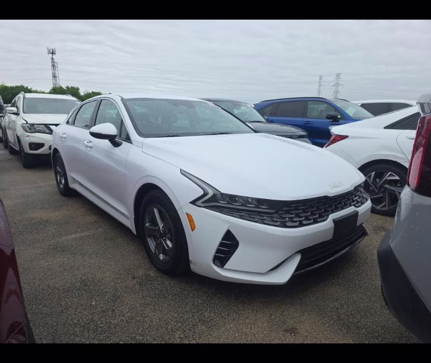 2022 Glacial White Pearl Kia K5 LXS FWD Sedan