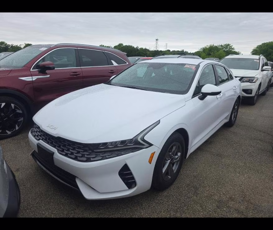 2022 Glacial White Pearl Kia K5 LXS FWD Sedan