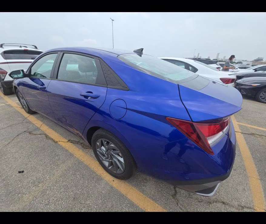 2024 Intense Blue Hyundai Elantra SEL FWD Sedan
